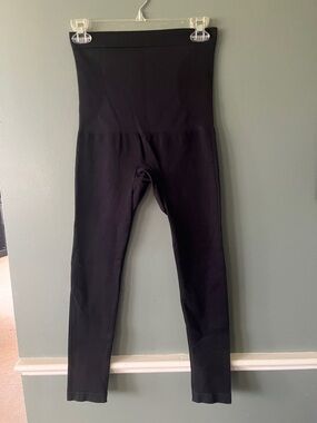 Shapermint Essentials High-Waist Black Shaping Leggings. Medium. # 42075